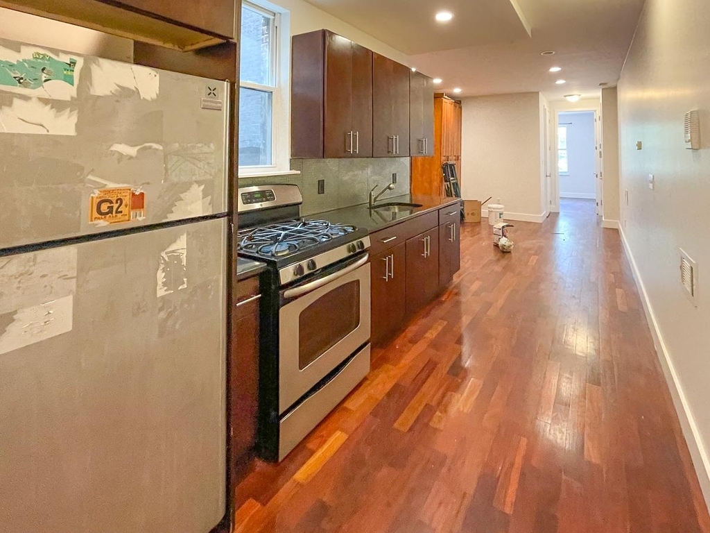 1327 Halsey Street - Photo 1