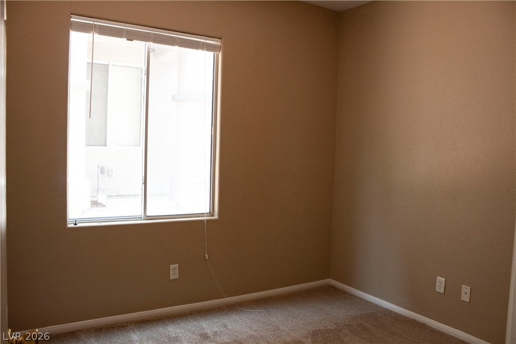 9557 Gibbon Avenue - Photo 6