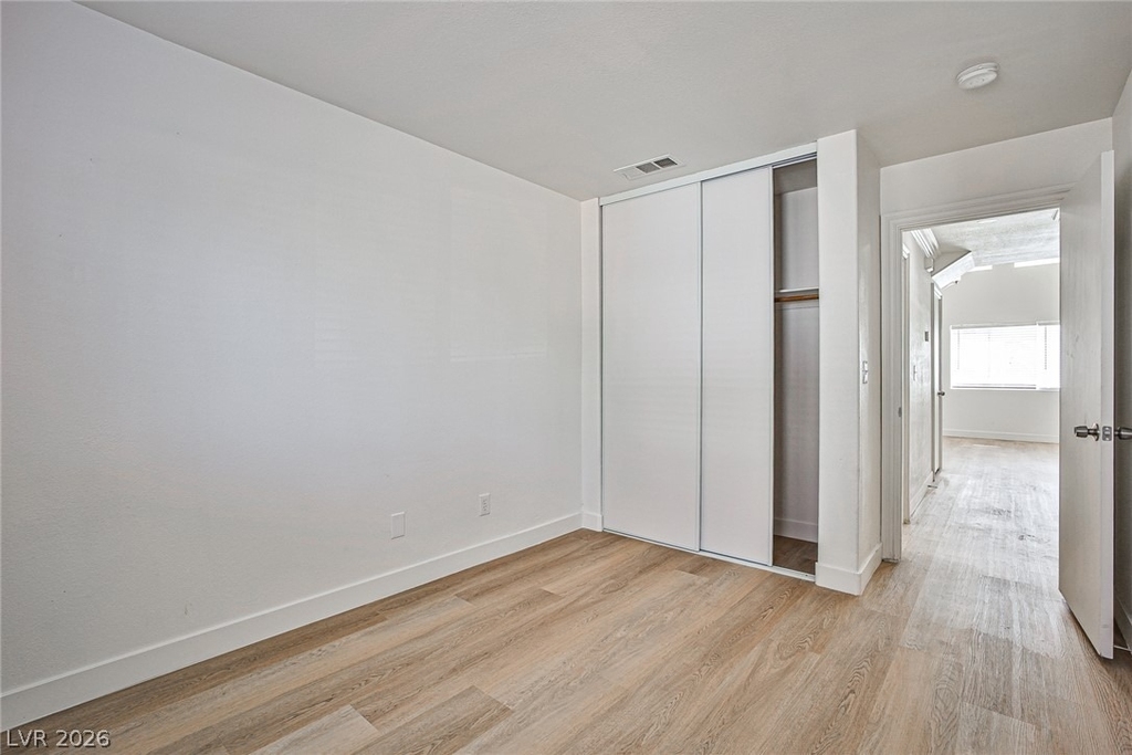 5238 Souvenir Lane - Photo 11