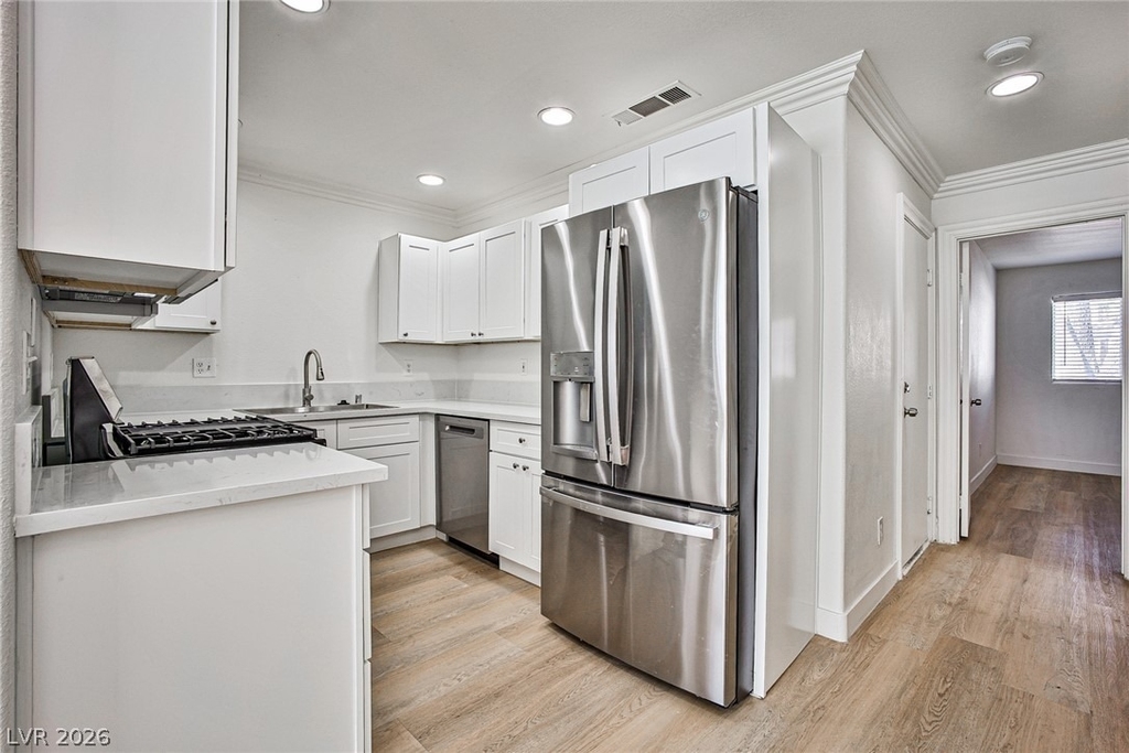 5238 Souvenir Lane - Photo 3