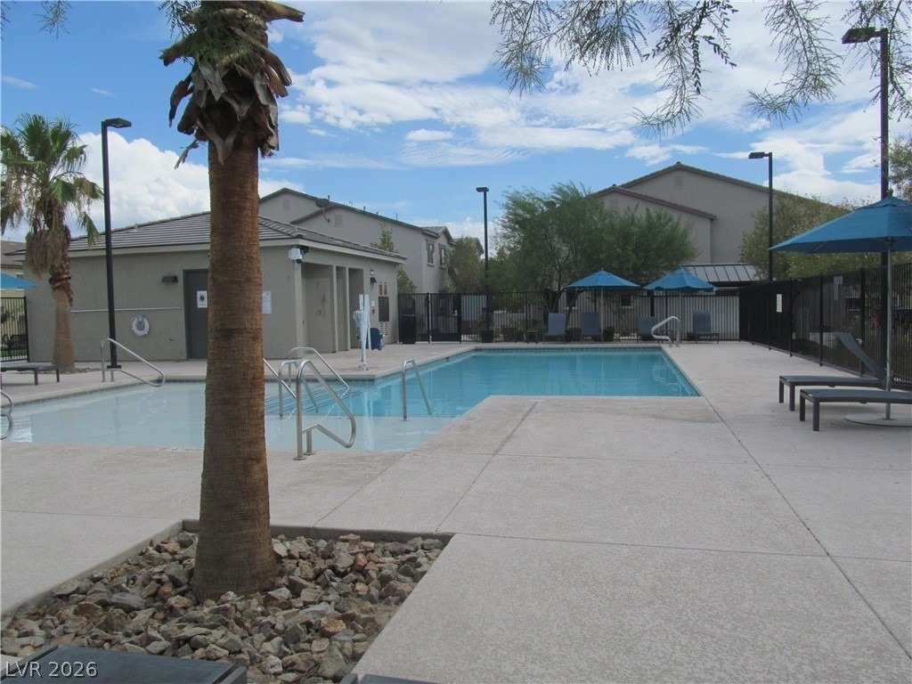 823 Grand Country Avenue - Photo 34