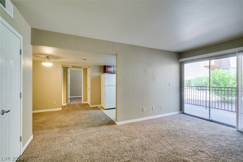 4450 Sandy River Drive - Photo 4