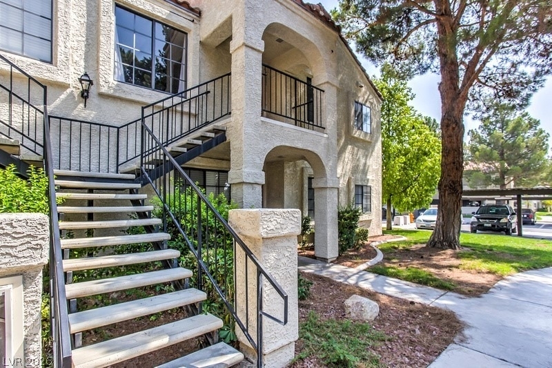 4707 Nara Vista Way - Photo 0