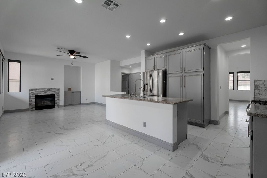 9796 Altadena Street - Photo 14