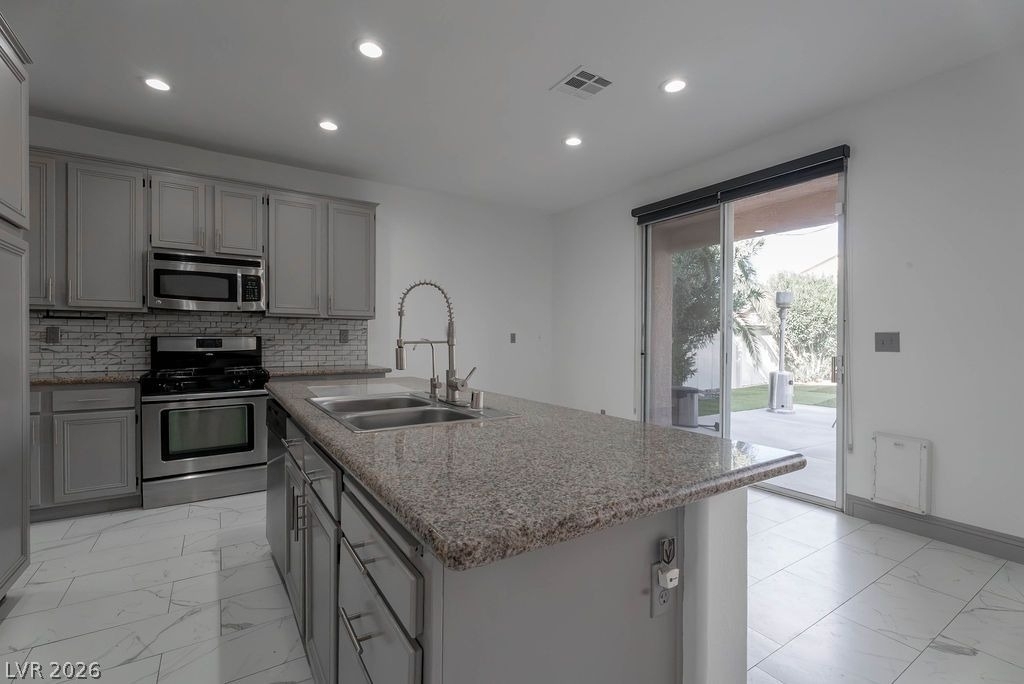 9796 Altadena Street - Photo 12