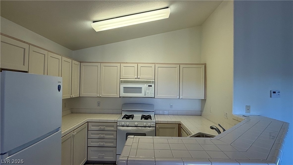 7900 Greycrest Court - Photo 8