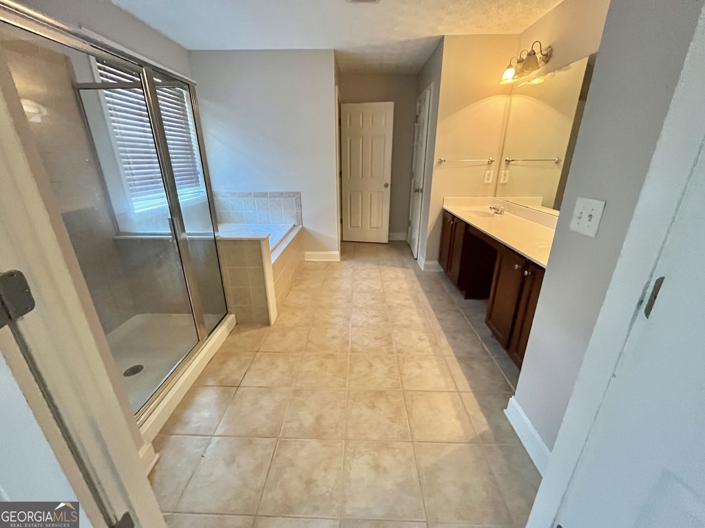 1154 Folkstone Drive - Photo 26