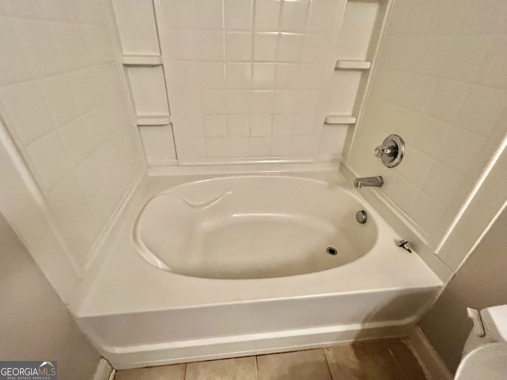 1154 Folkstone Drive - Photo 35
