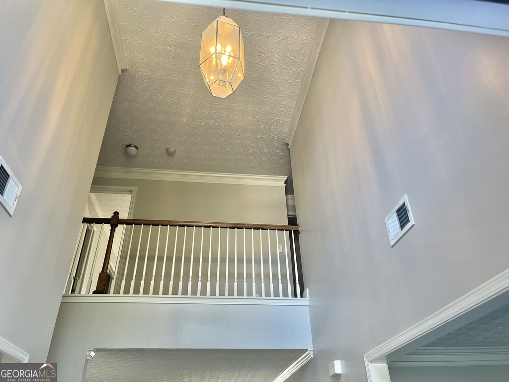 1154 Folkstone Drive - Photo 2