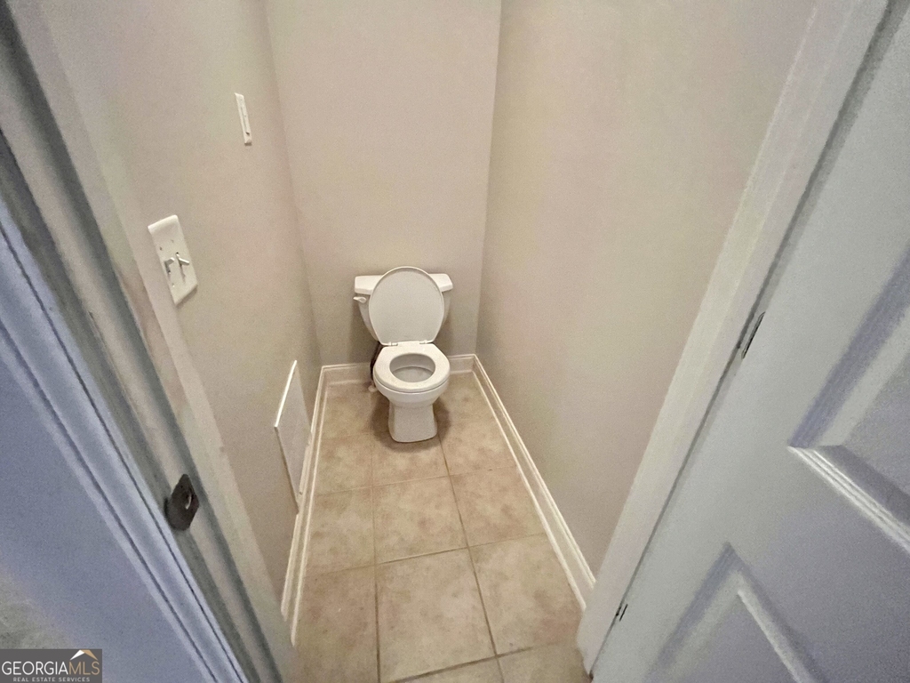 1154 Folkstone Drive - Photo 30