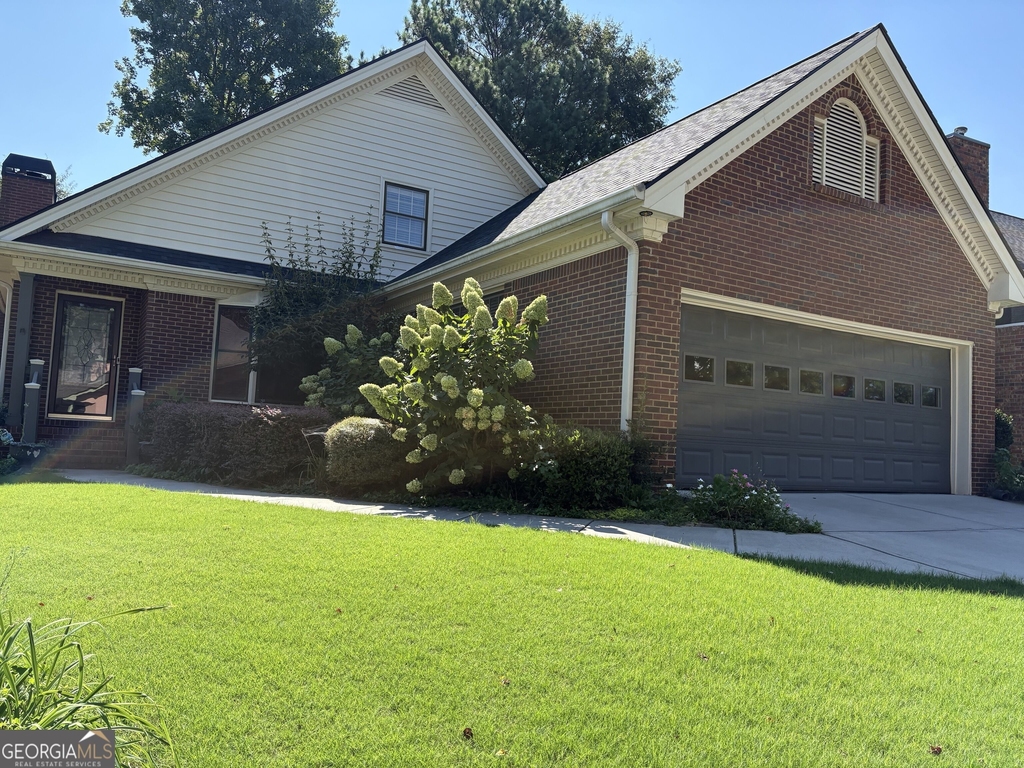 1224 Hunters Drive - Photo 1