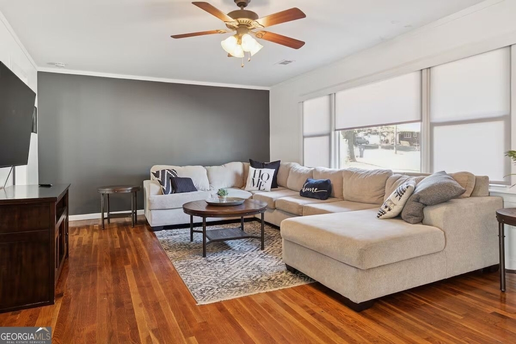 115 Pine Tree Drive - Photo 9