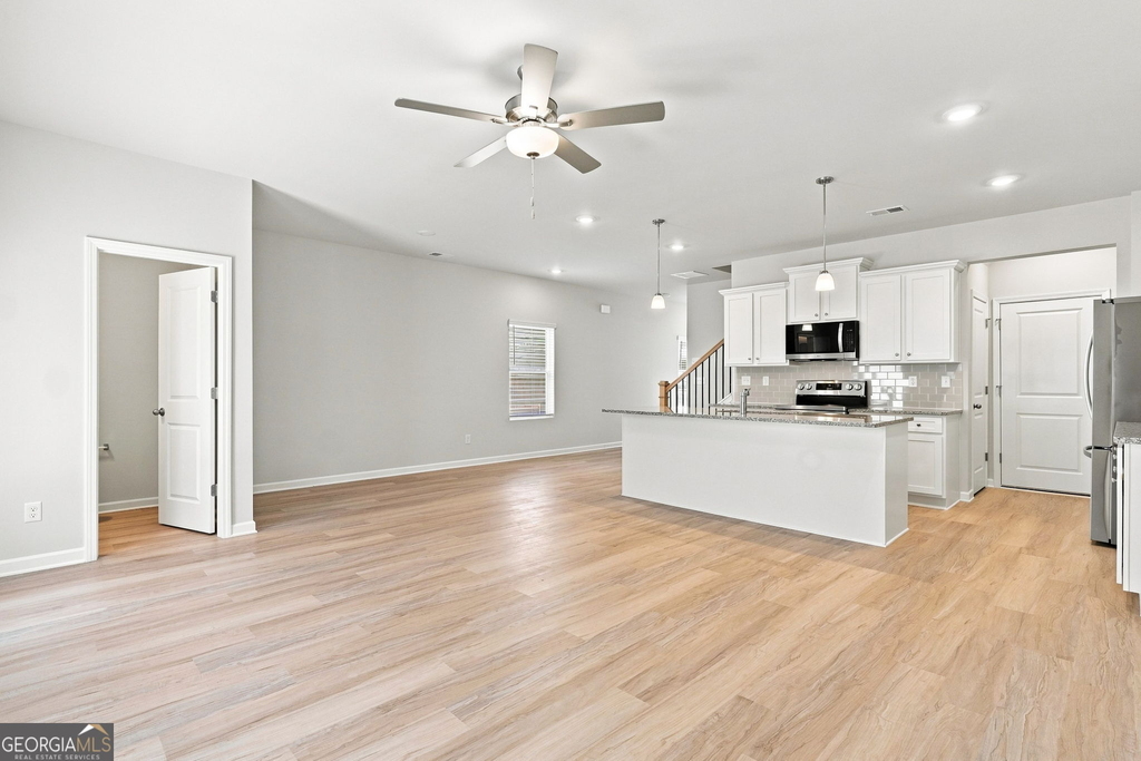387 Lanier Circle - Photo 6