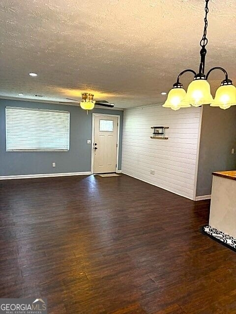 2005 Harwinor Road Se - Photo 1