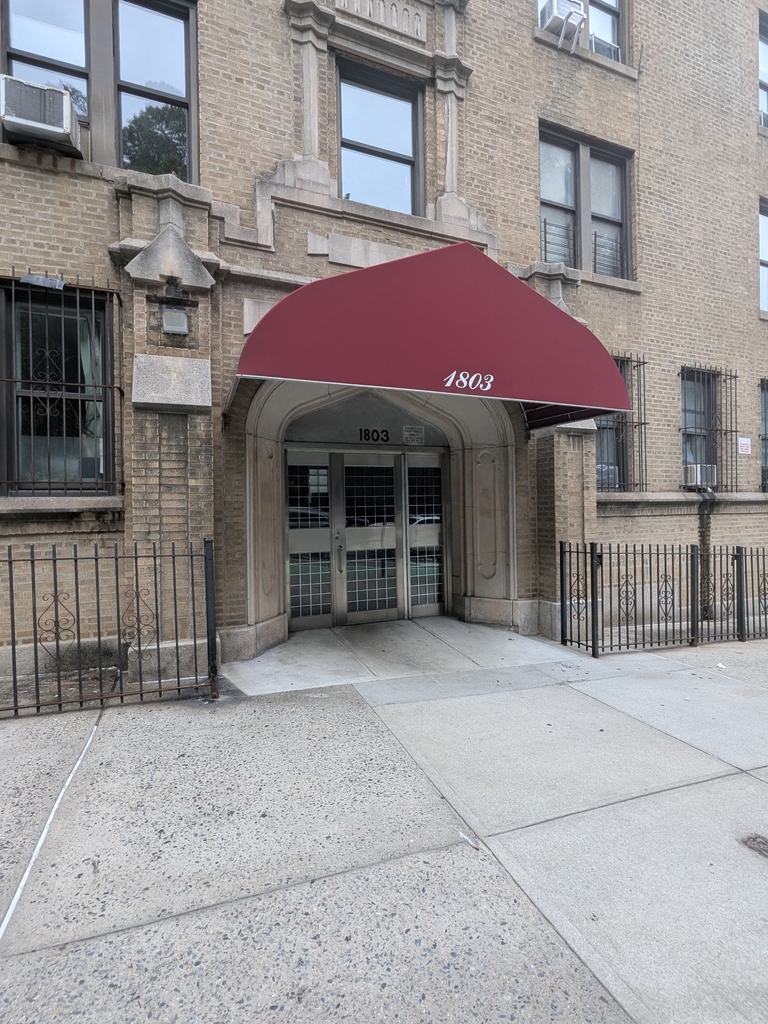 1803 Riverside Drive - Photo 15