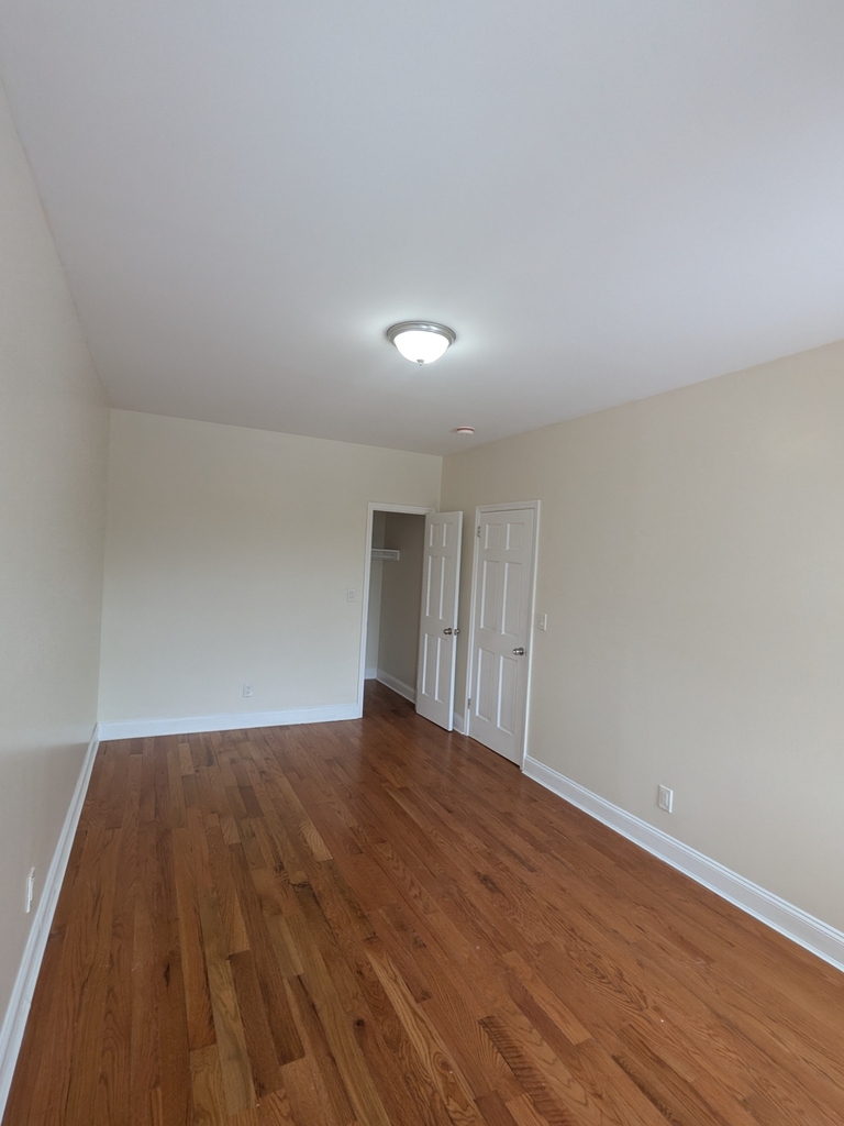 1803 Riverside Drive - Photo 8