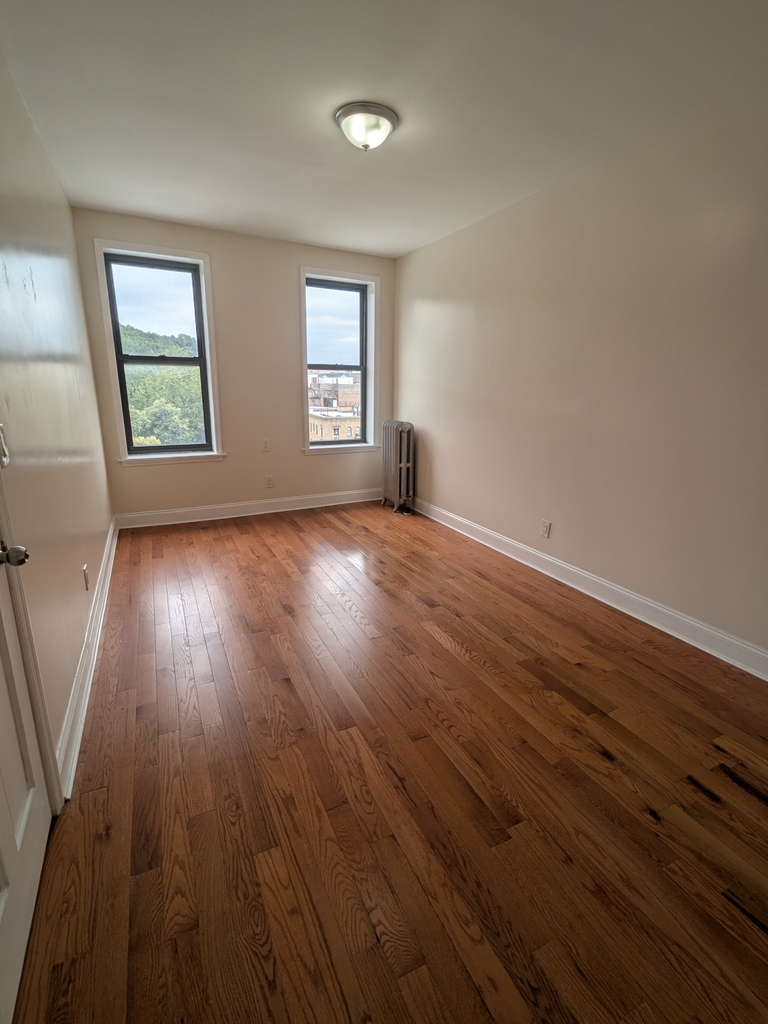 1803 Riverside Drive - Photo 7