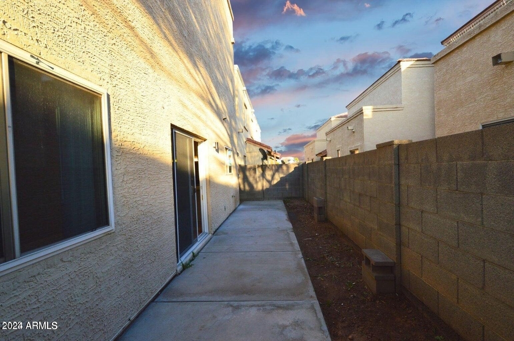 1023 W Janice Drive - Photo 30