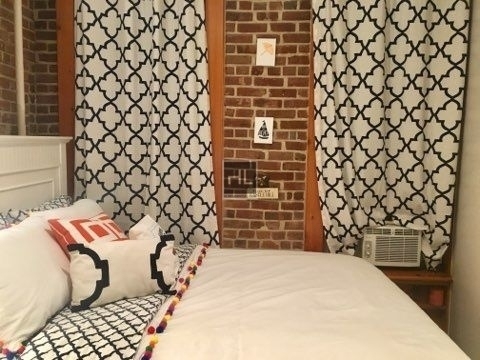 East 52 Street - Photo 5