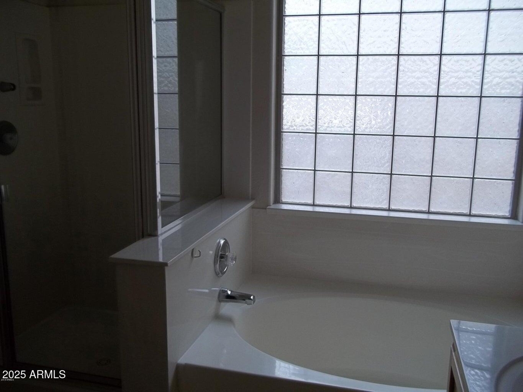 2037 E Riviera Drive - Photo 11
