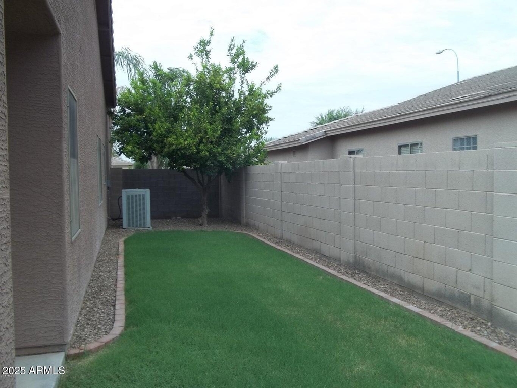 2037 E Riviera Drive - Photo 13