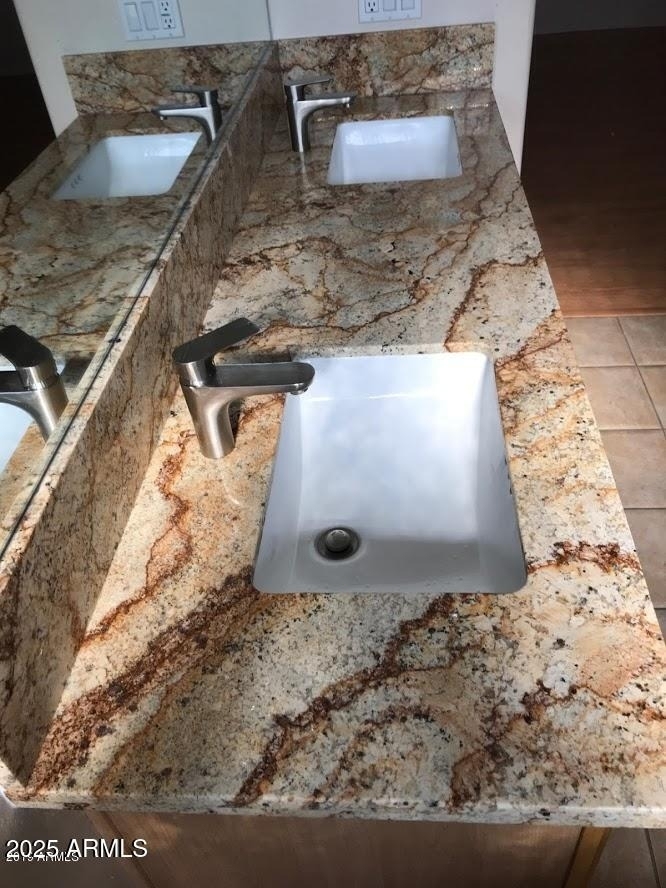 2037 E Riviera Drive - Photo 7