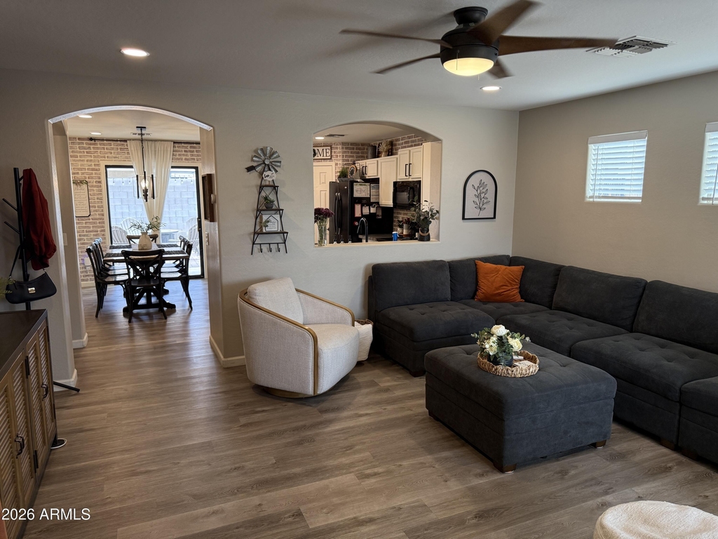 10962 W Manzanita Drive - Photo 2