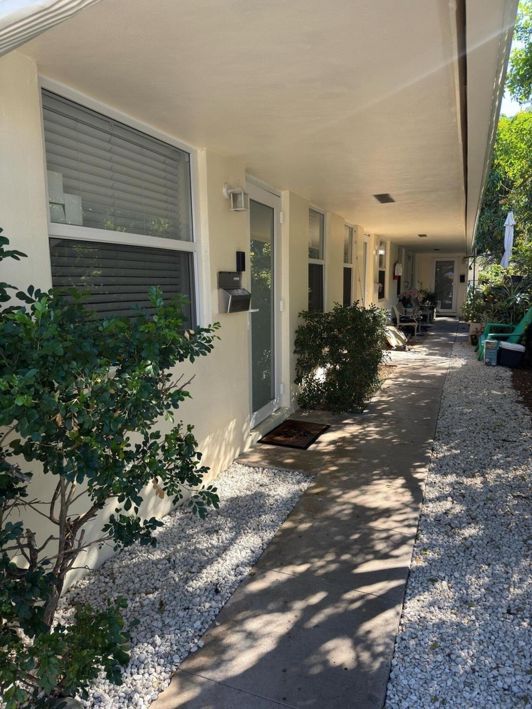 340 Sw 16th Court - Photo 7