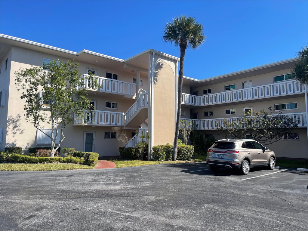 2566 S Garden Drive S - Photo 14