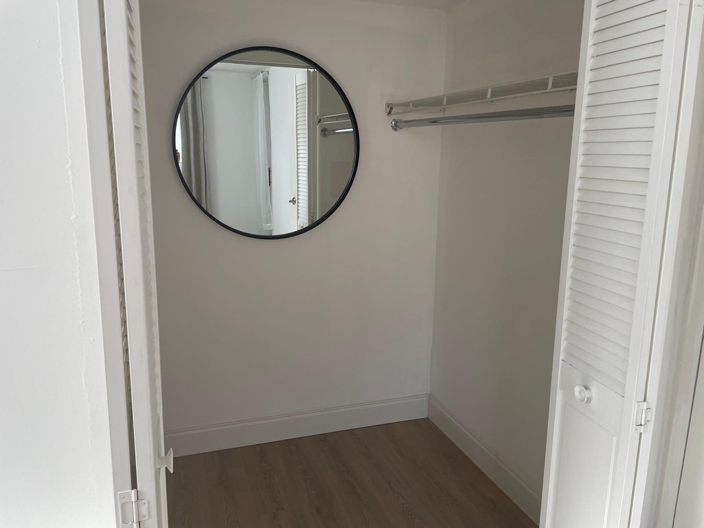 2851 Somerset Drive - Photo 10
