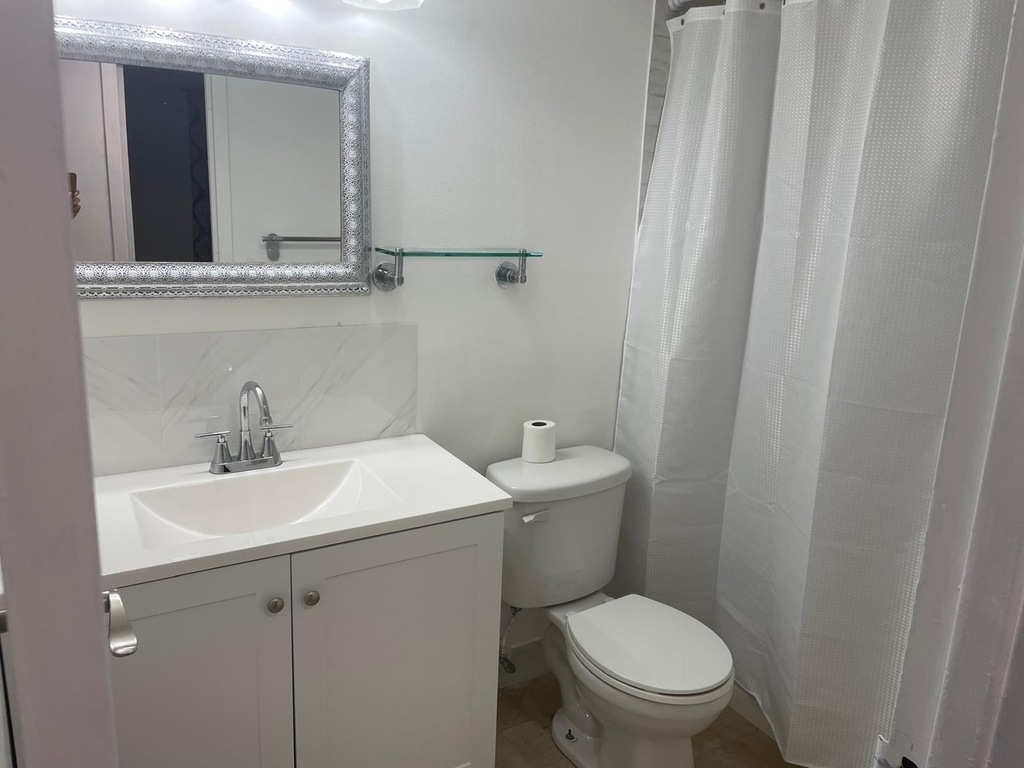 2851 Somerset Drive - Photo 14