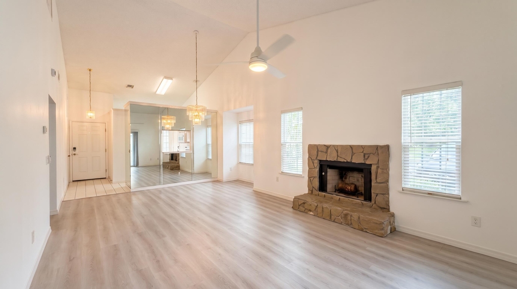1950 Westminster Circle - Photo 3