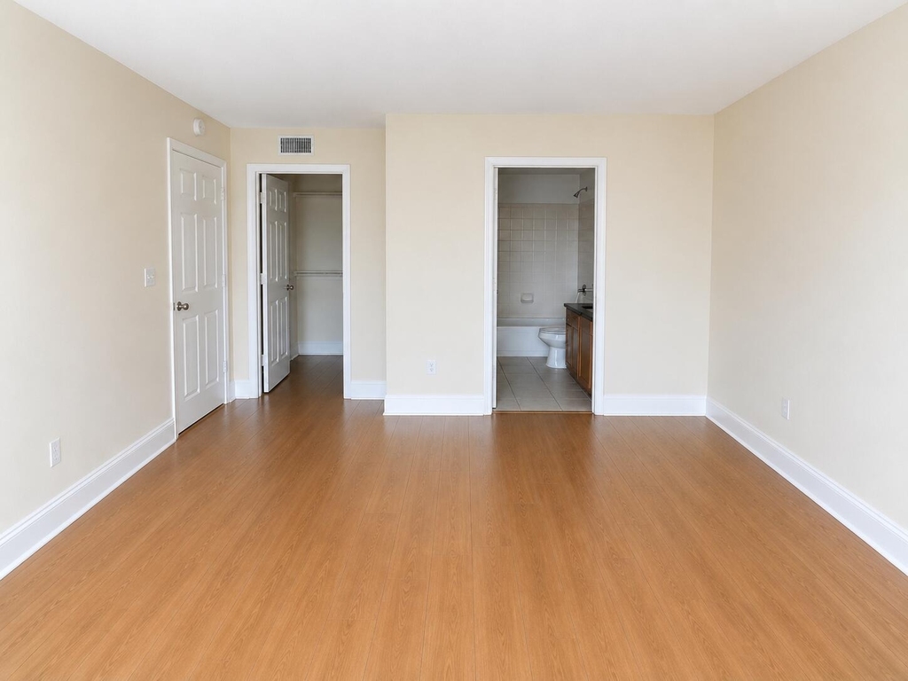 5064 Lantana Road - Photo 5