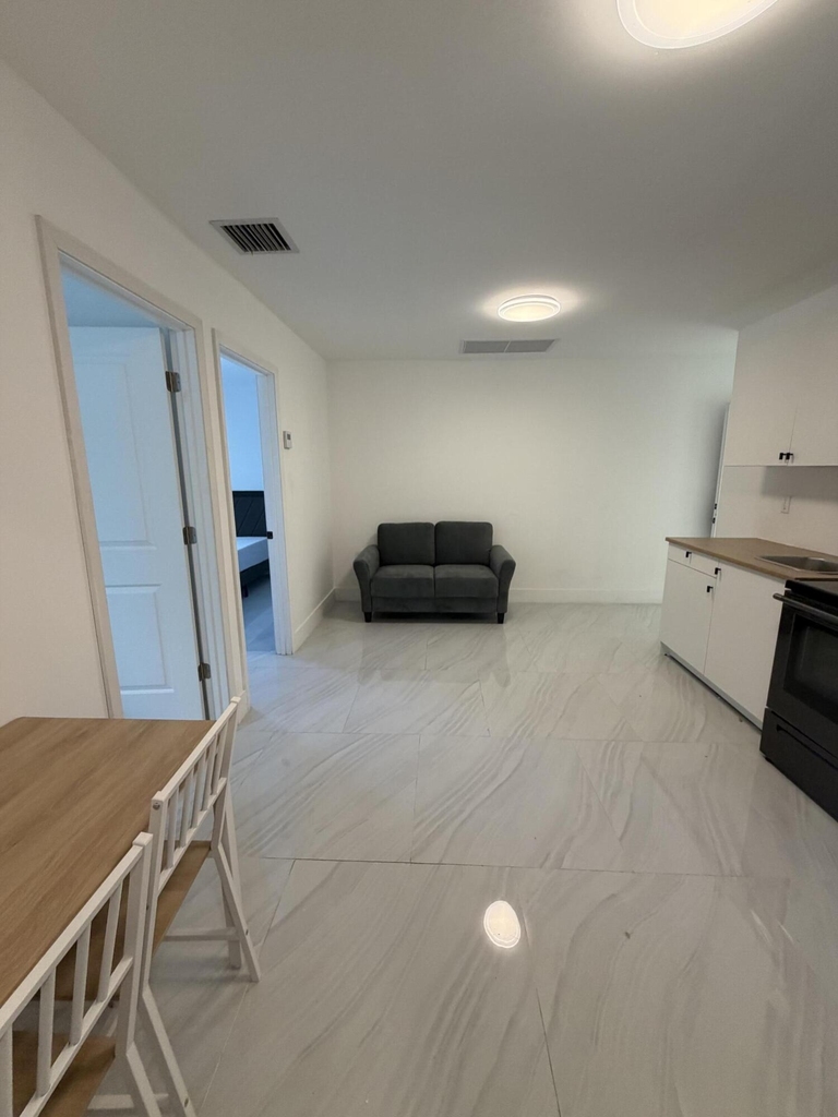 8211 Biscayne Boulevard - Photo 1