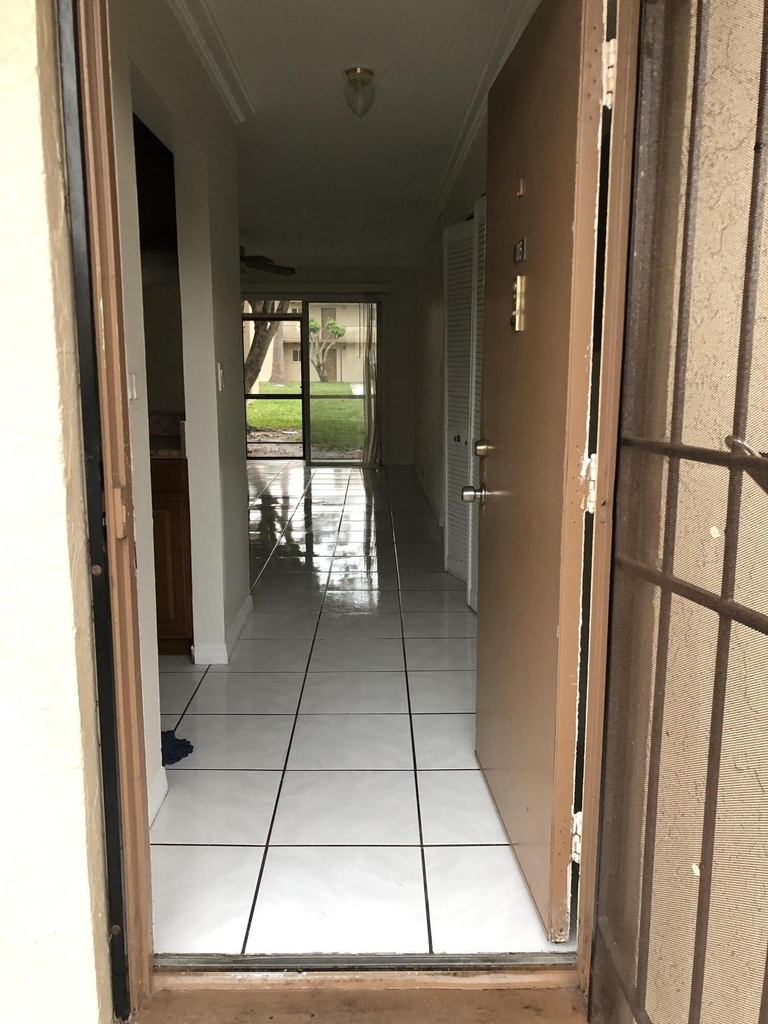 6112 Forest Hill Boulevard - Photo 5