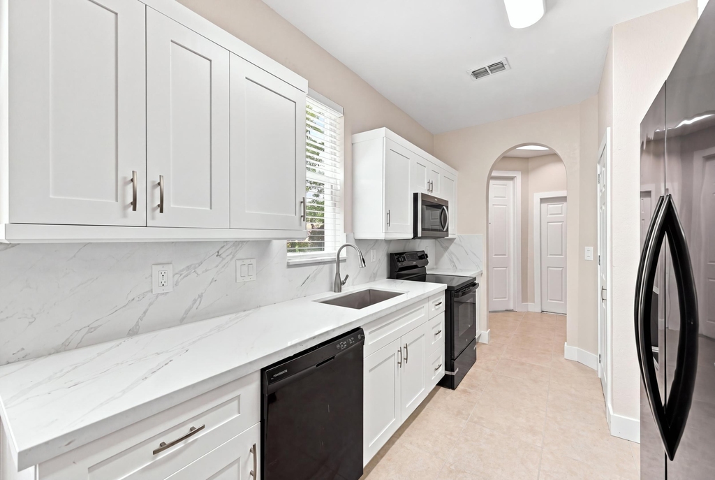 813 Pipers Cay Drive - Photo 39
