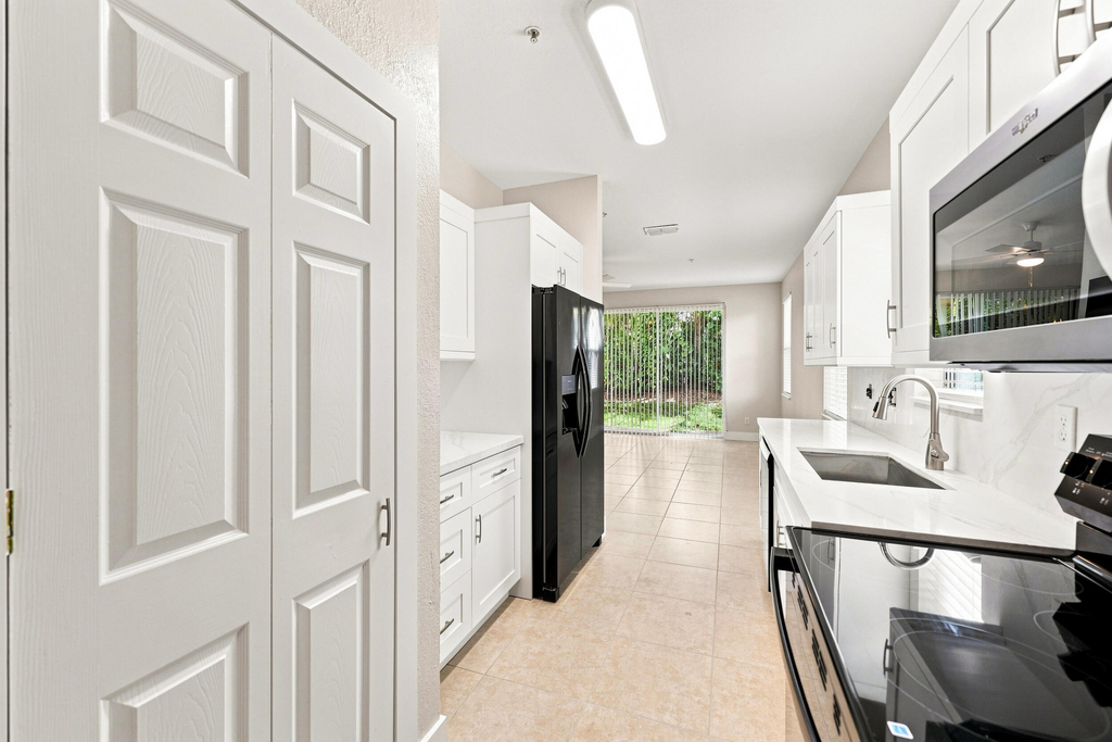813 Pipers Cay Drive - Photo 38