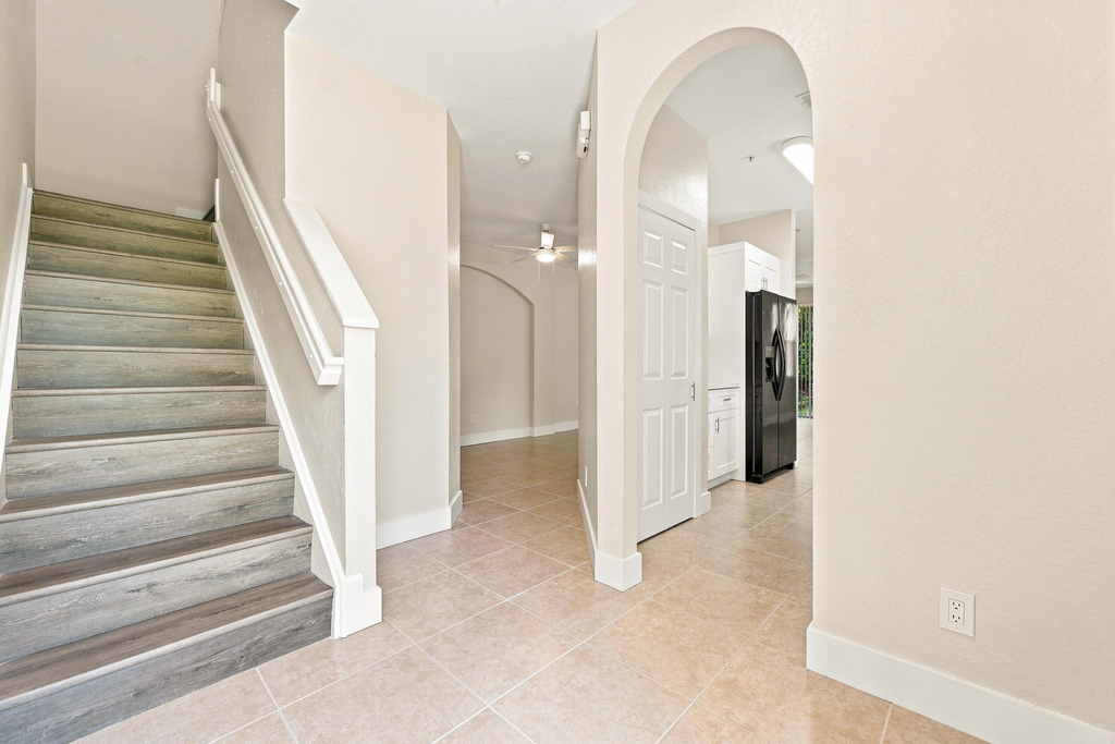 813 Pipers Cay Drive - Photo 4