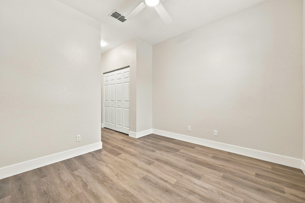 813 Pipers Cay Drive - Photo 27