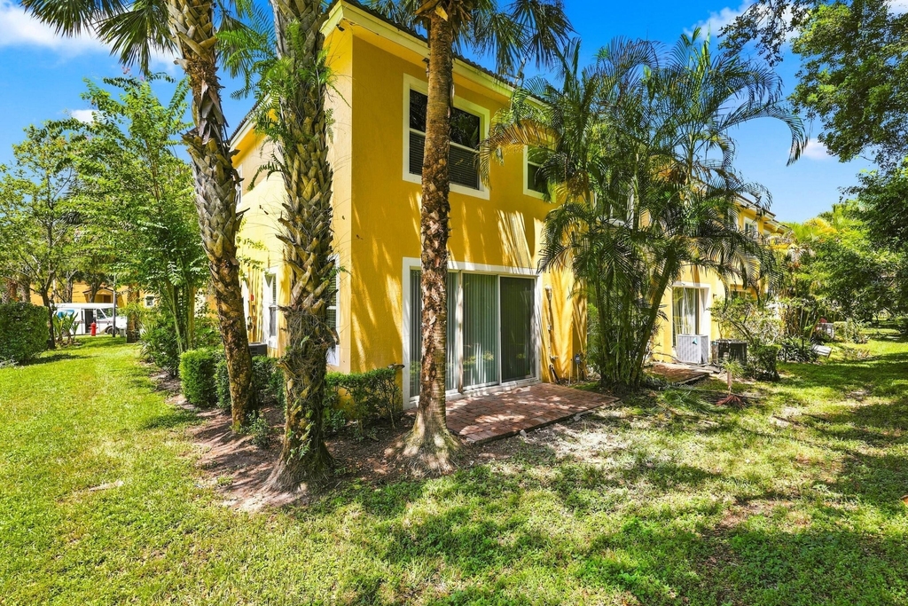 813 Pipers Cay Drive - Photo 29