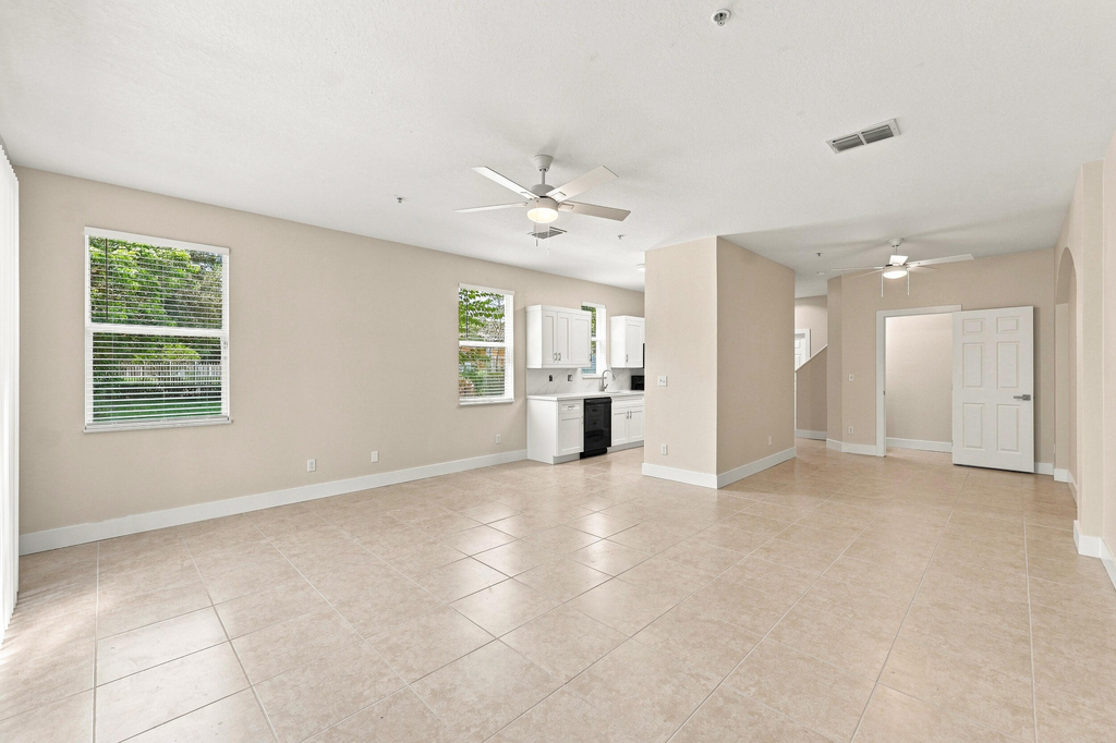 813 Pipers Cay Drive - Photo 8