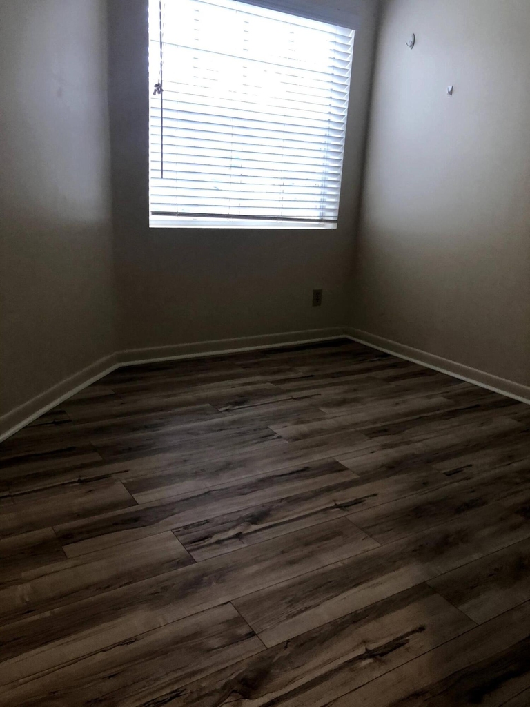1371 Cottonwood Circle - Photo 16