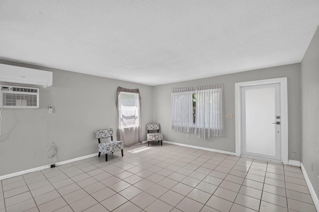 3384 Rudolph Road - Photo 11