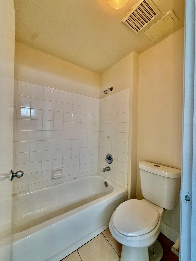 6960 Sw 39th Street - Photo 2
