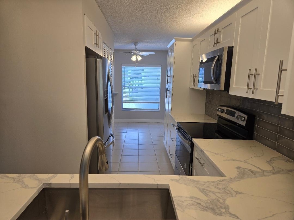 5760 Princess Palm Court - Photo 8