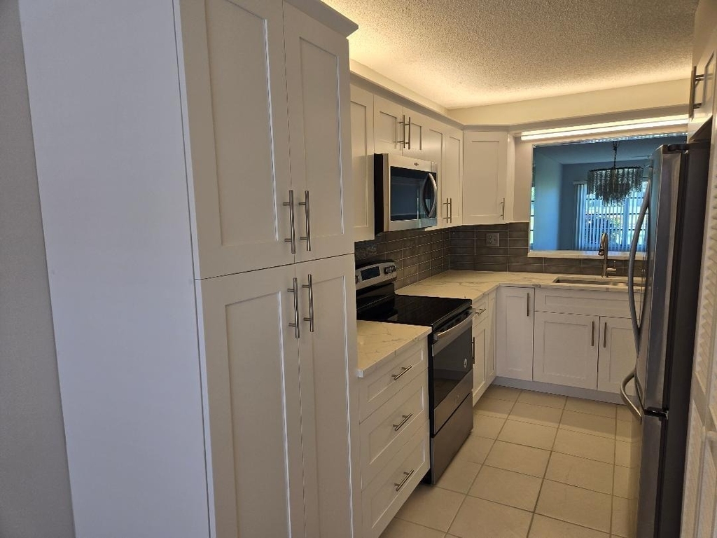 5760 Princess Palm Court - Photo 3