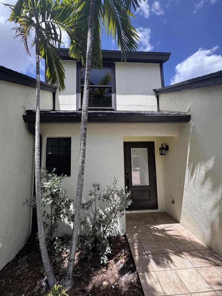 121 Beaumont Lane - Photo 1