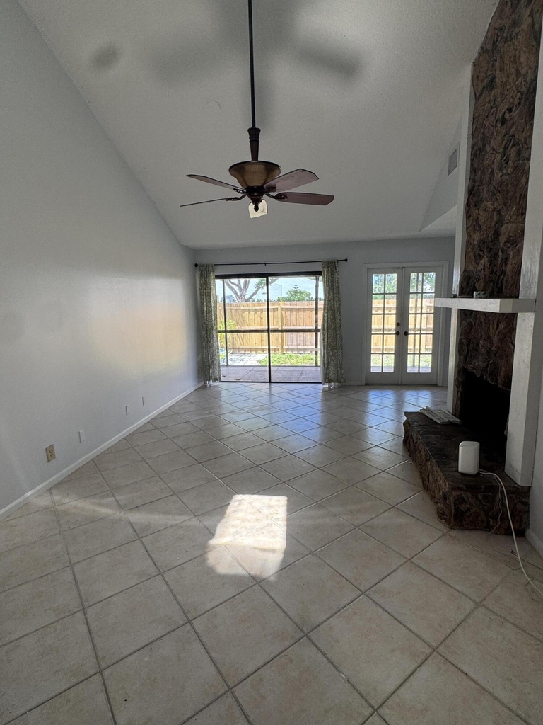 121 Beaumont Lane - Photo 3