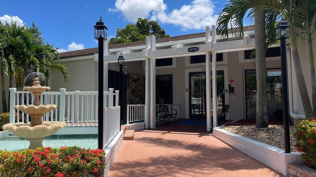 14575 Bonaire Boulevard - Photo 3