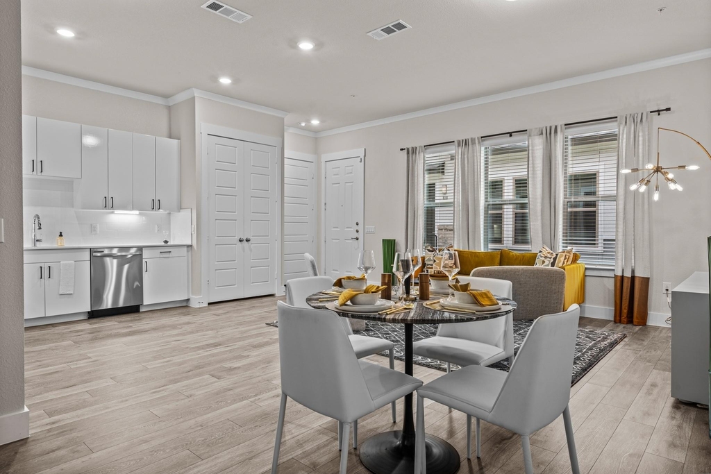 3290 Ganzer Road W - Photo 9